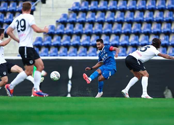 موعد مباراة الهلال والأهلي السعودي نصف نهائي كأس السوبر السعودي 1446 التشكيلة والقنوات الناقلة